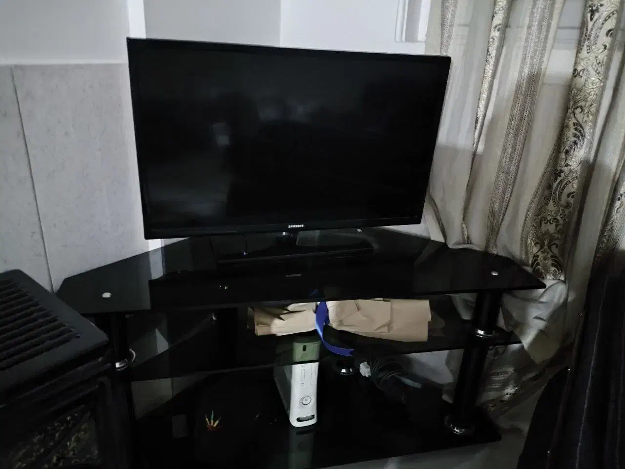 ال ای دی ۳۲|تلویزیون و پروژکتور|پرند, فاز ۶|دیوار