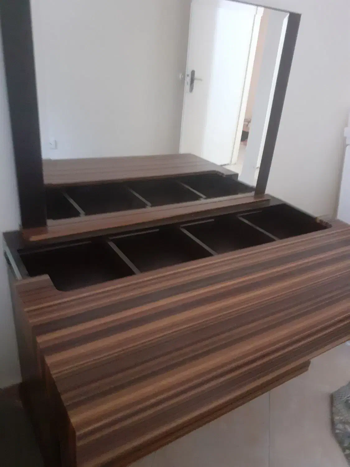 میز کنسول تُرک آینه دار|بوفه، ویترین، کنسول|تهران, شهرک آپادانا|دیوار