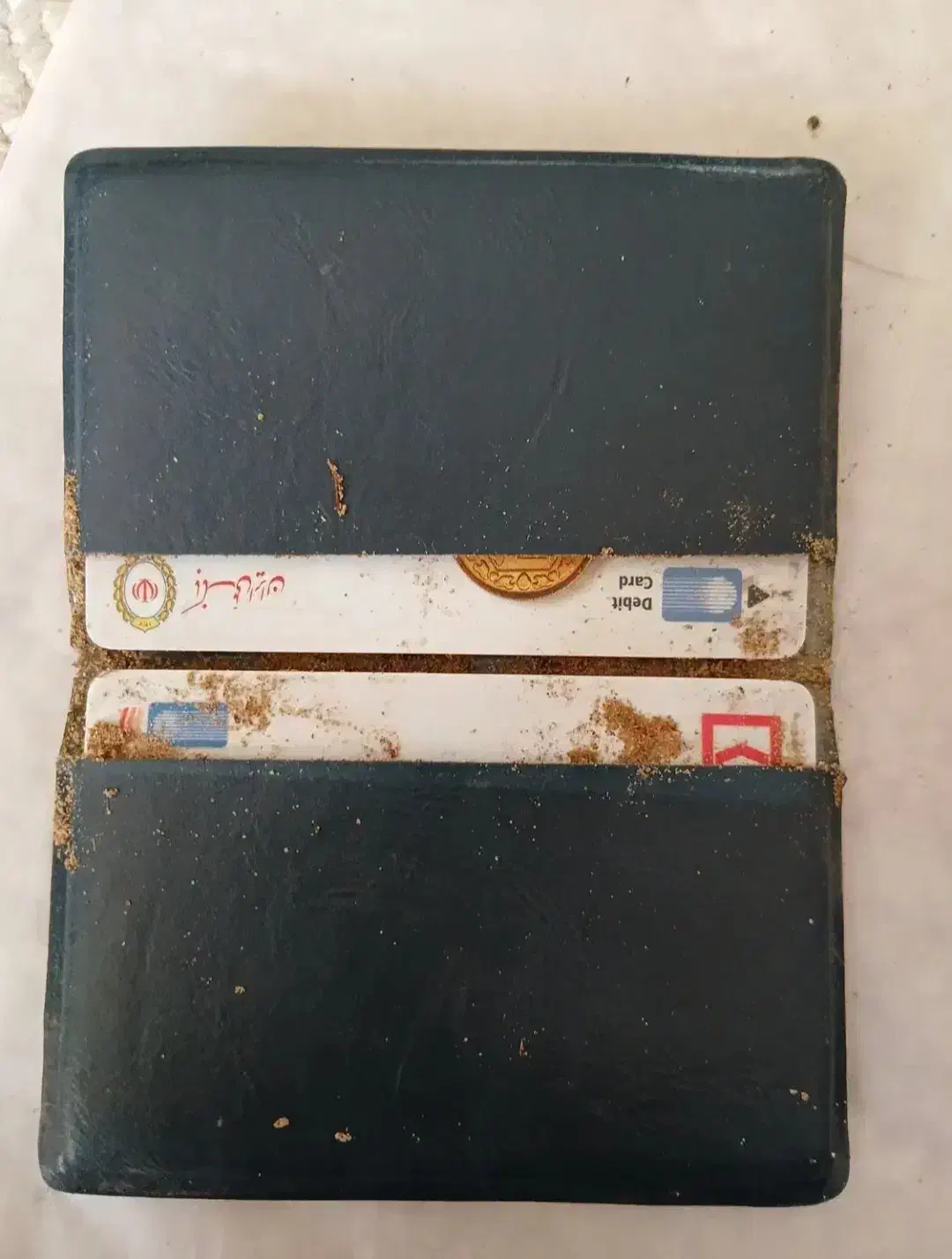 مدارک پیدا شده|اشیا|بندر ماهشهر, |دیوار