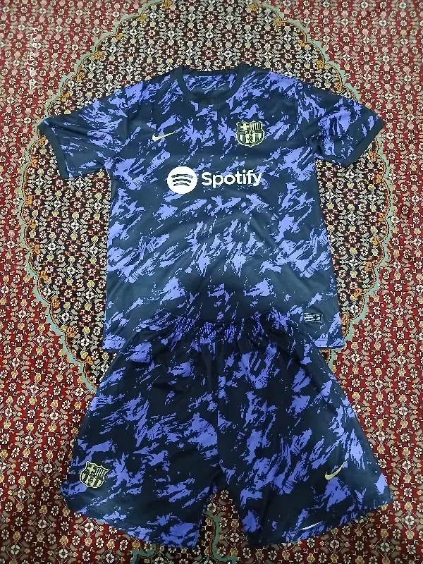 کیت فوتبال|لباس|مشهد, کارمندان دوم|دیوار