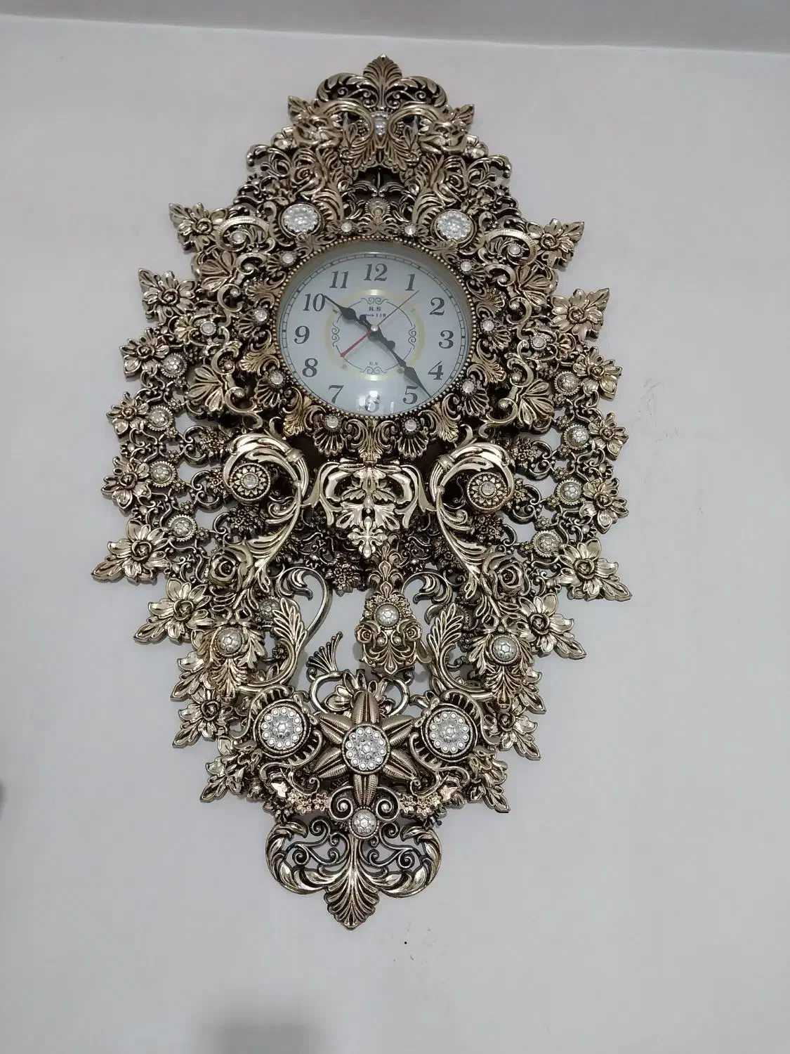 ساعت طرح برنجی سالم|ساعت دیواری و تزئینی|تهران, هرندی|دیوار