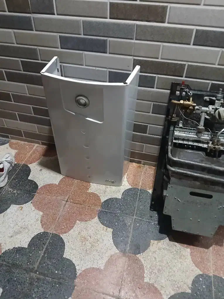 خرید فروش آبگرمکن دیواری ومخزنی سالم فرسوده استوک|آبگرمکن، پکیج، شوفاژ|شوشتر, |دیوار