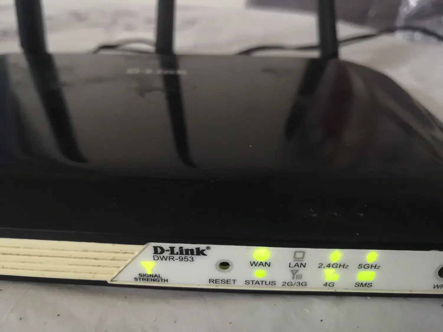 مودم دی لینک D Link سیم کارتی - 2.4 و 5G|مودم و تجهیزات شبکه|بابل, |دیوار