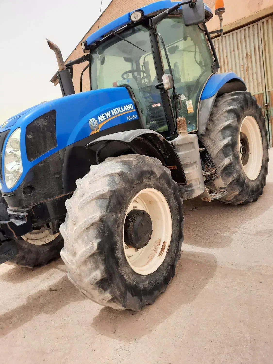 تراکتور نیوهلند t6090|خودرو سنگین|اهواز, بهارستان|دیوار