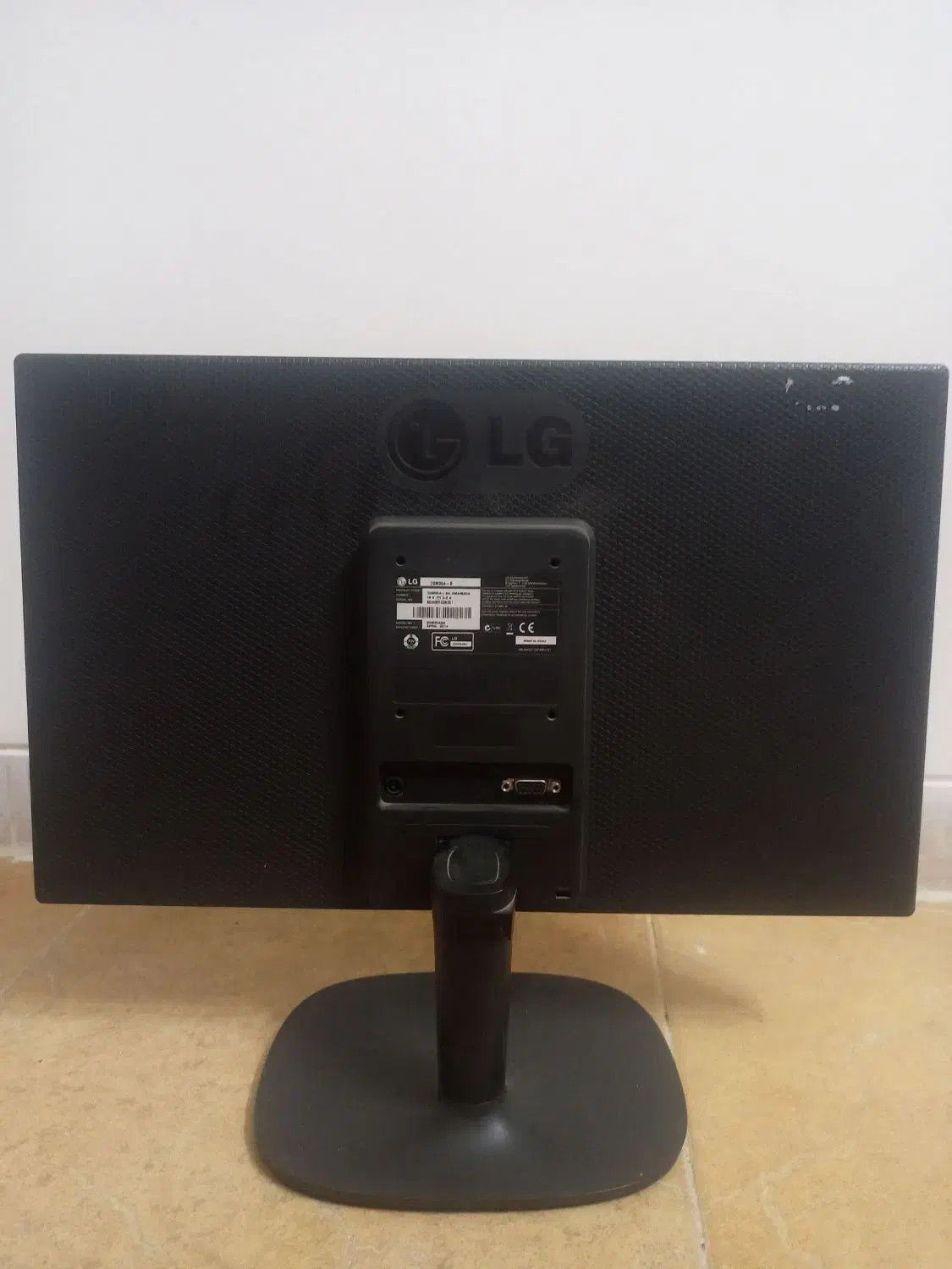 مانیتور ال جی LG|رایانه رومیزی|یزد, |دیوار
