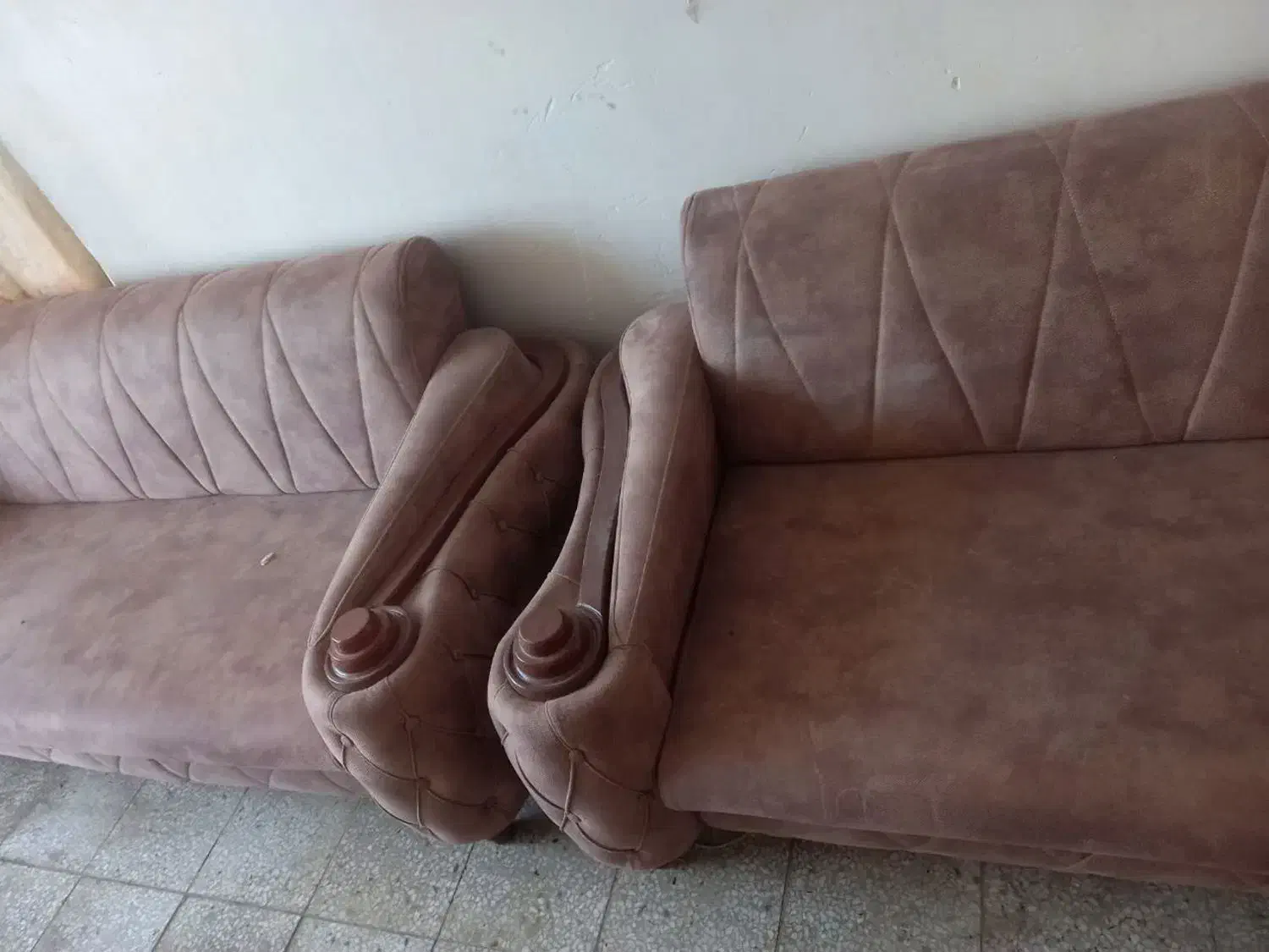 مبل 10نفره کاملا سالم|مبلمان خانگی و میز عسلی|اصفهان, قهجاورستان|دیوار