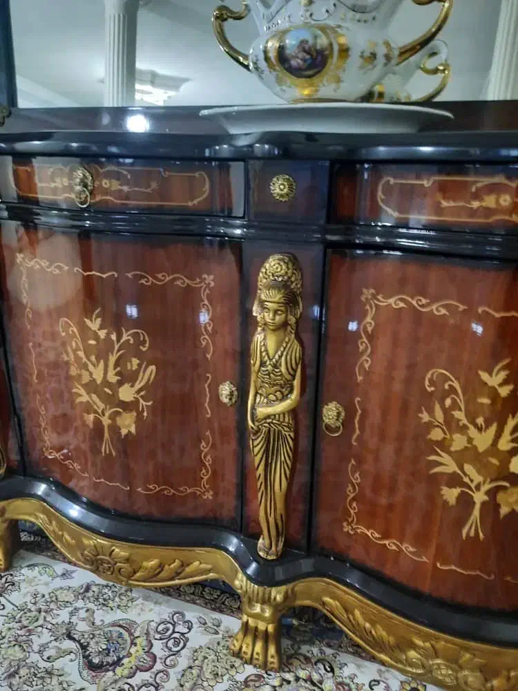 آینه و کنسول|آرایشگاه و سالنهای زیبایی|شهریار, شهرک بهاران (ویره)|دیوار