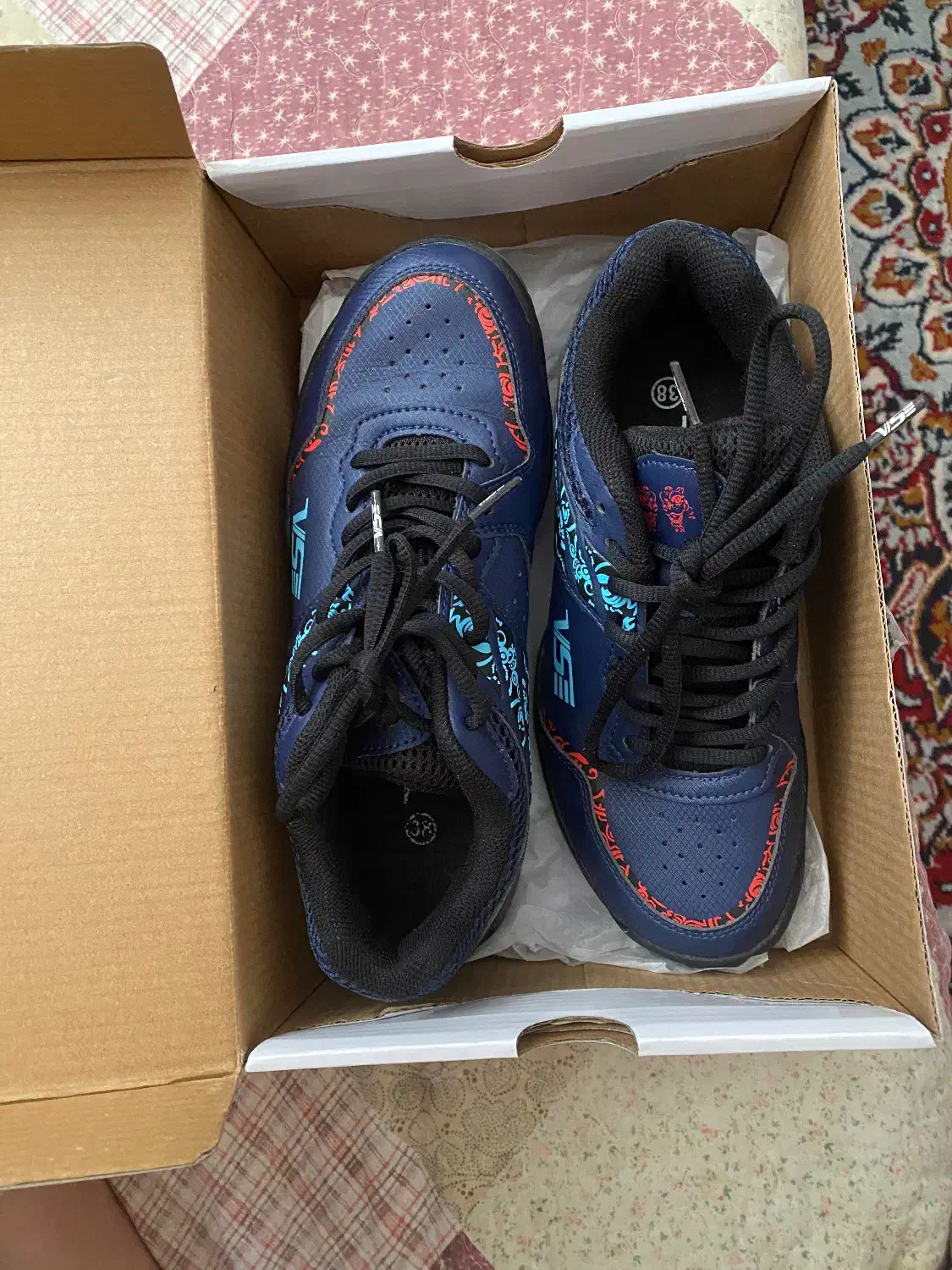 کفش بدمینتون|کیف، کفش، کمربند|تفرش, |دیوار