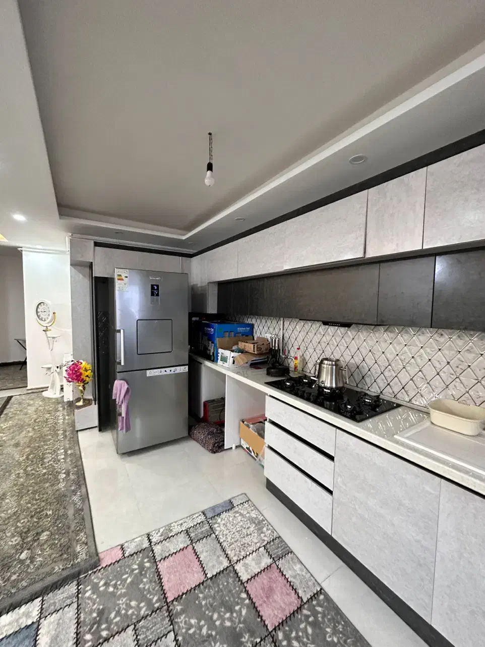 اجاره روزانه سوییت داخل شهر رشت|اجارهٔ کوتاه‌مدت آپارتمان و سوئیت|رشت, پارک شهر|دیوار