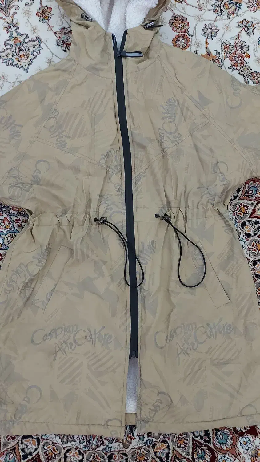 کاپشن داخل خز سالم و در حد نو|لباس|قرچک, باقرآباد|دیوار