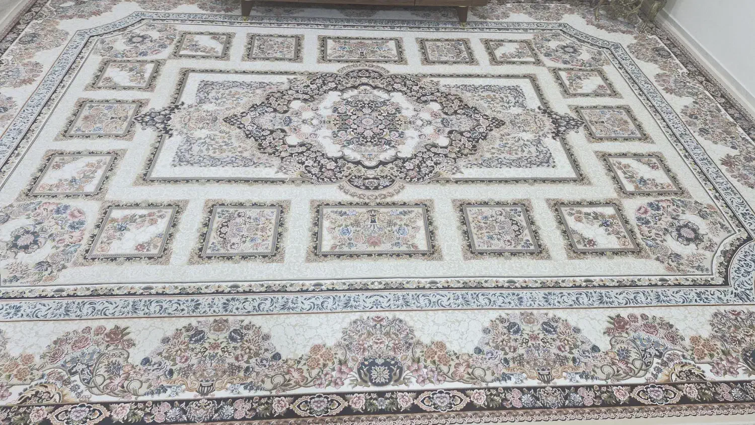 3 تخته فرش12 متری 12پشتی در حد نو|فرش|سنندج, |دیوار