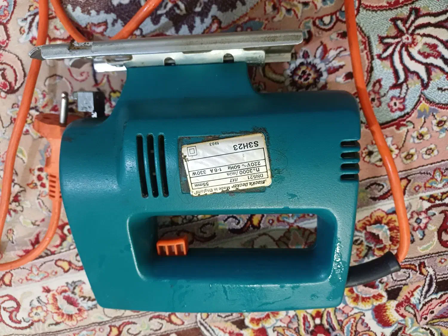 اره برقی عمودبر|ابزارآلات|مهاجران, |دیوار