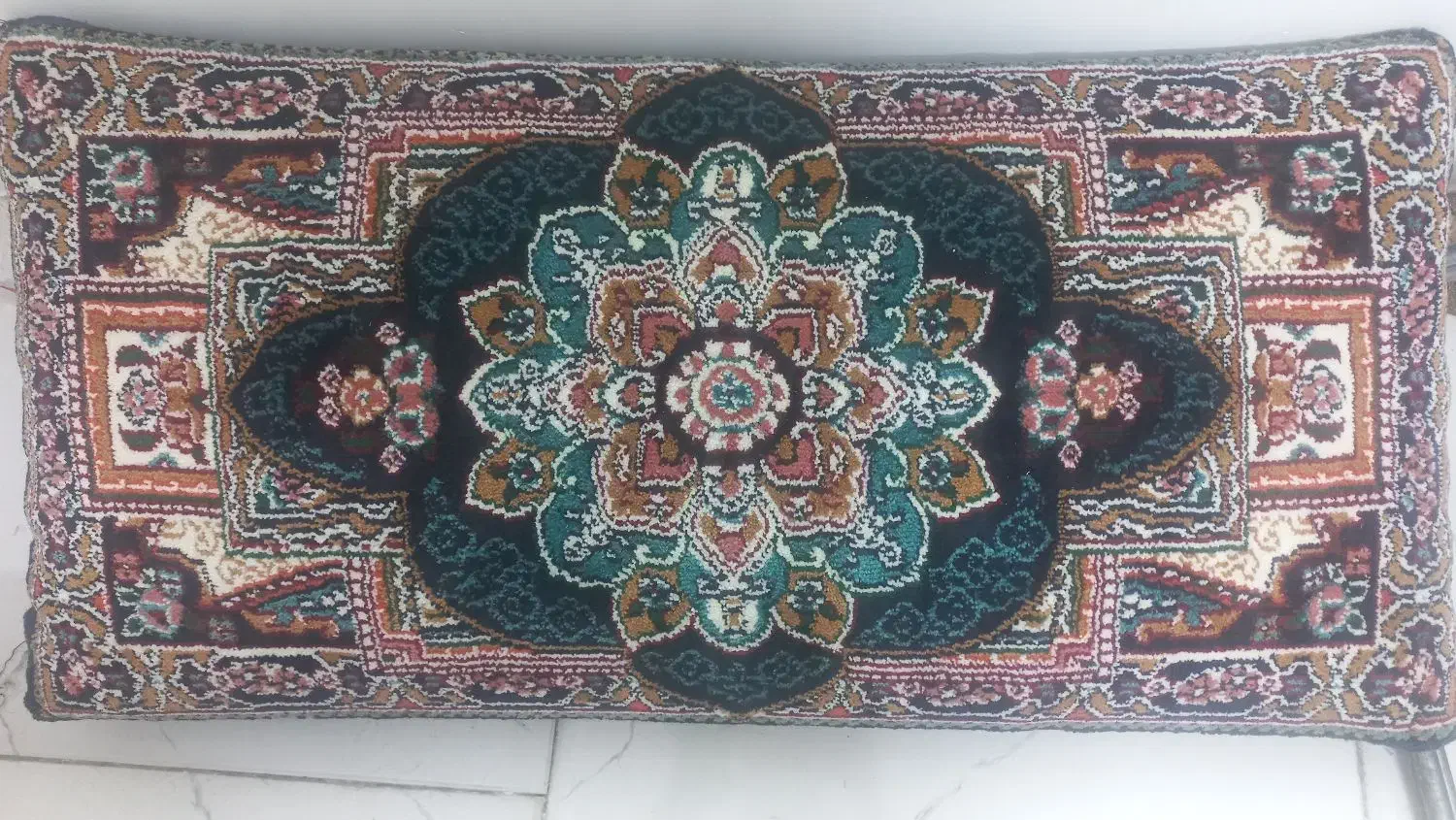 یک جفت پشتی نونو|پشتی|سبزوار, چهارراه فرودگاه|دیوار