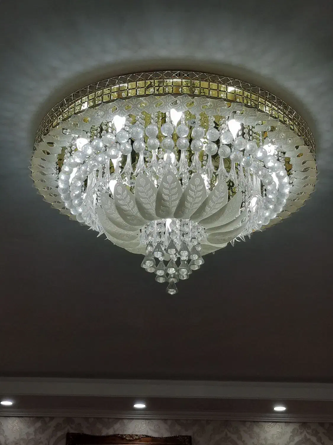 لوستر|لوستر و چراغ آویز|همدان, |دیوار