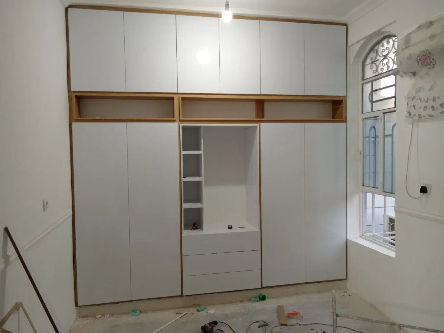 نصب کمد دیواری و کابینت دکوراسیون داخلی|خدمات پیشه و مهارت|برازجان, |دیوار