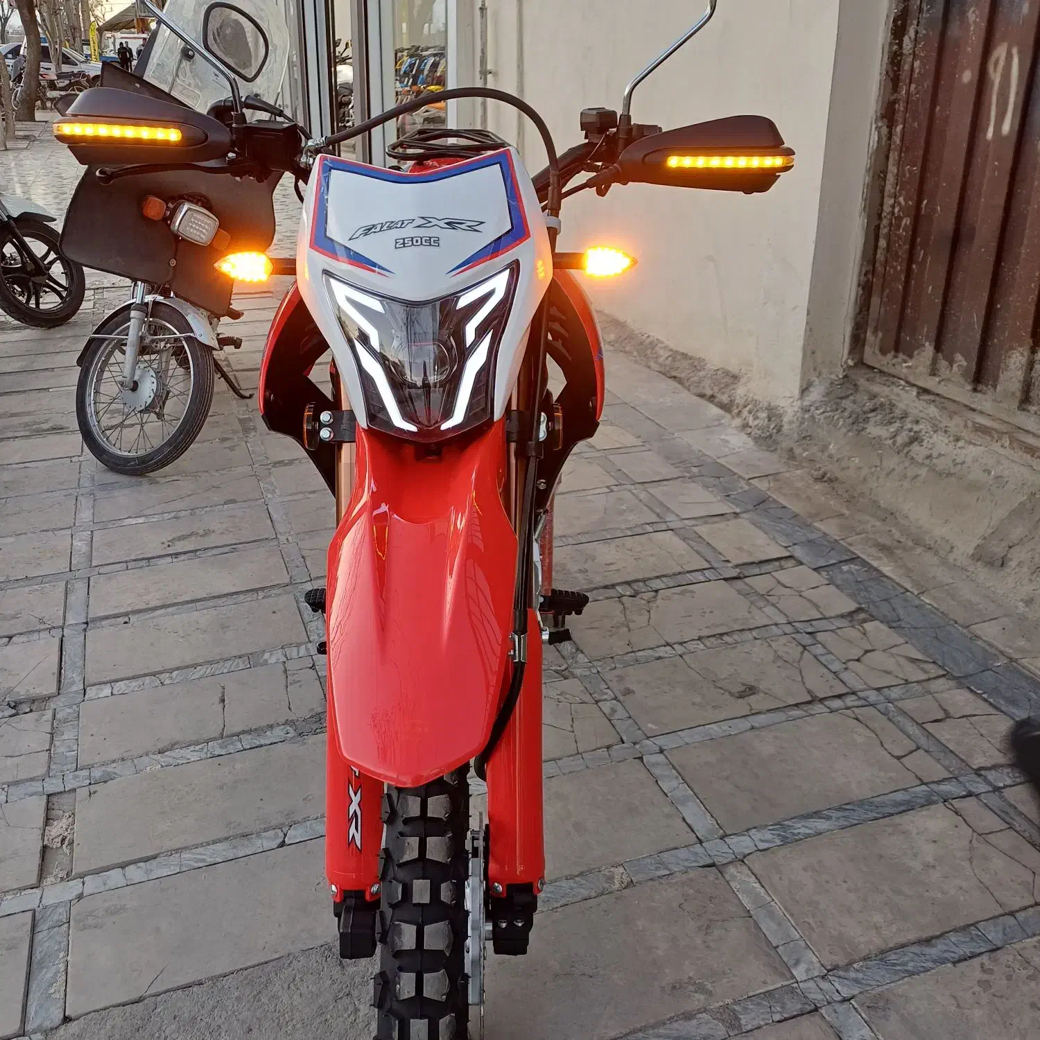 تریل فلات xr 250|موتورسیکلت|بروجرد, |دیوار