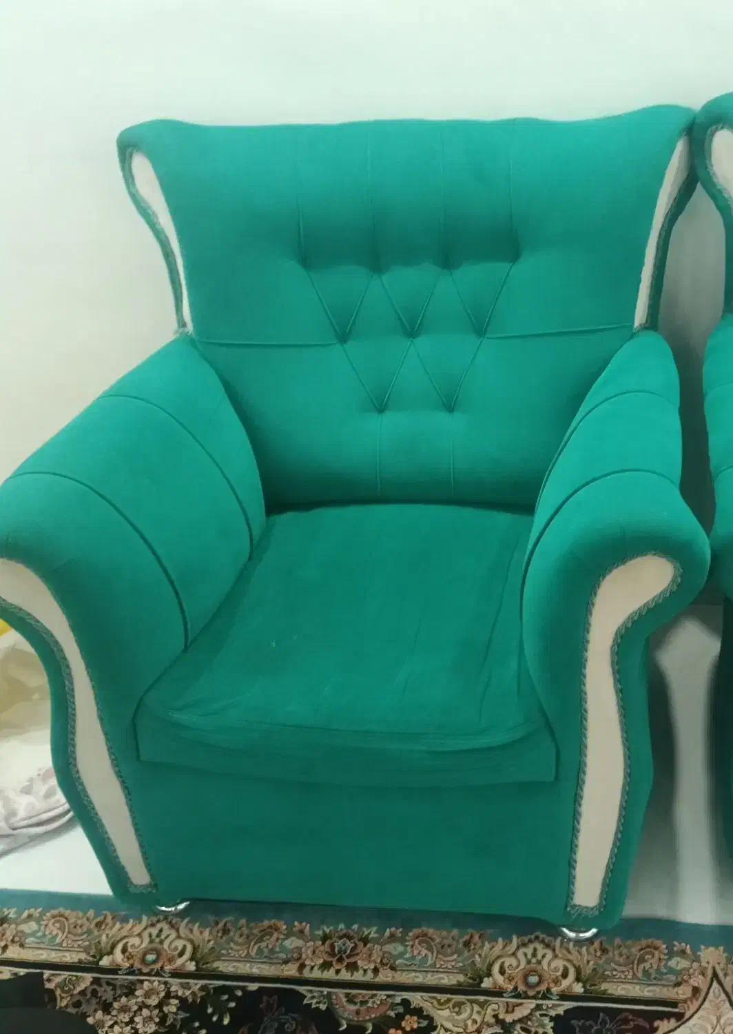 مبل هفت نفره سالم|مبلمان خانگی و میز عسلی|رشت, لاکان شهر|دیوار