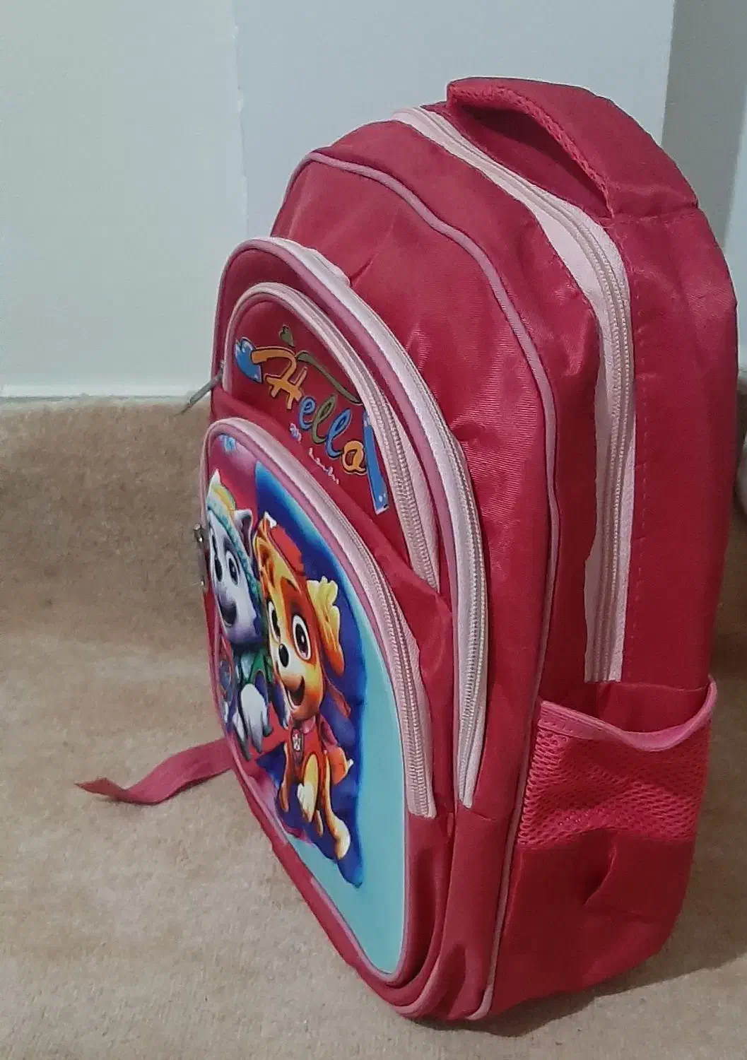 کیف مدرسه|لوازم التحریر|میانه, |دیوار