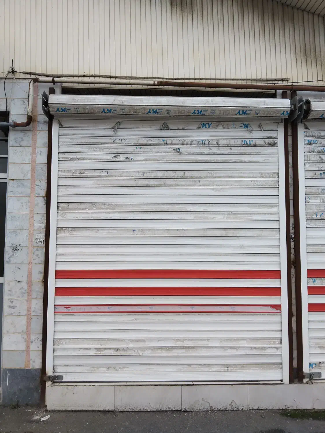 فروش دوباب مغازه له متراژهای ۴۷ متر واقع در جماران|فروش مغازه و غرفه|رشت, جماران|دیوار