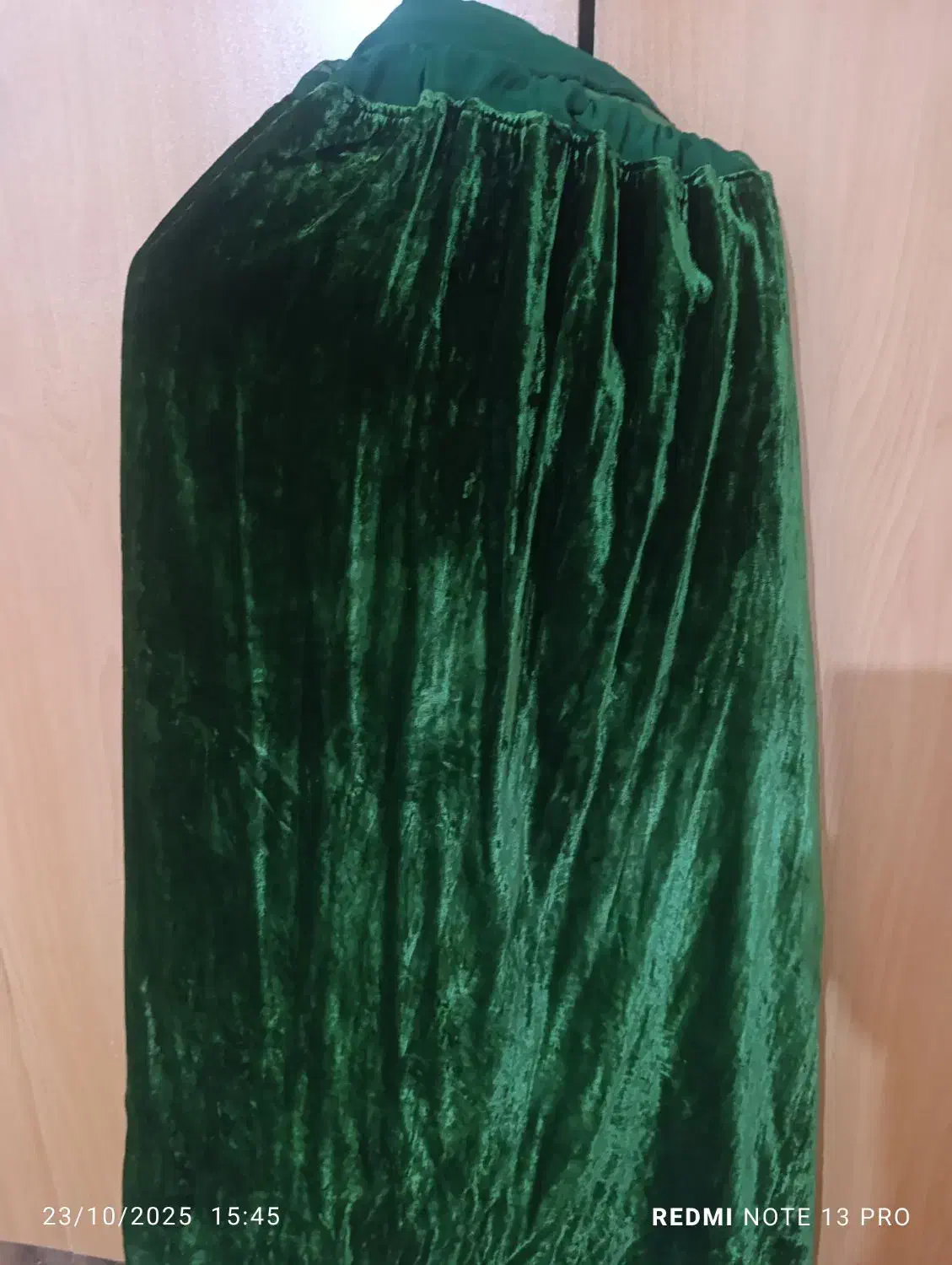 لباس ابریشم در حد نو|لباس|منج, |دیوار