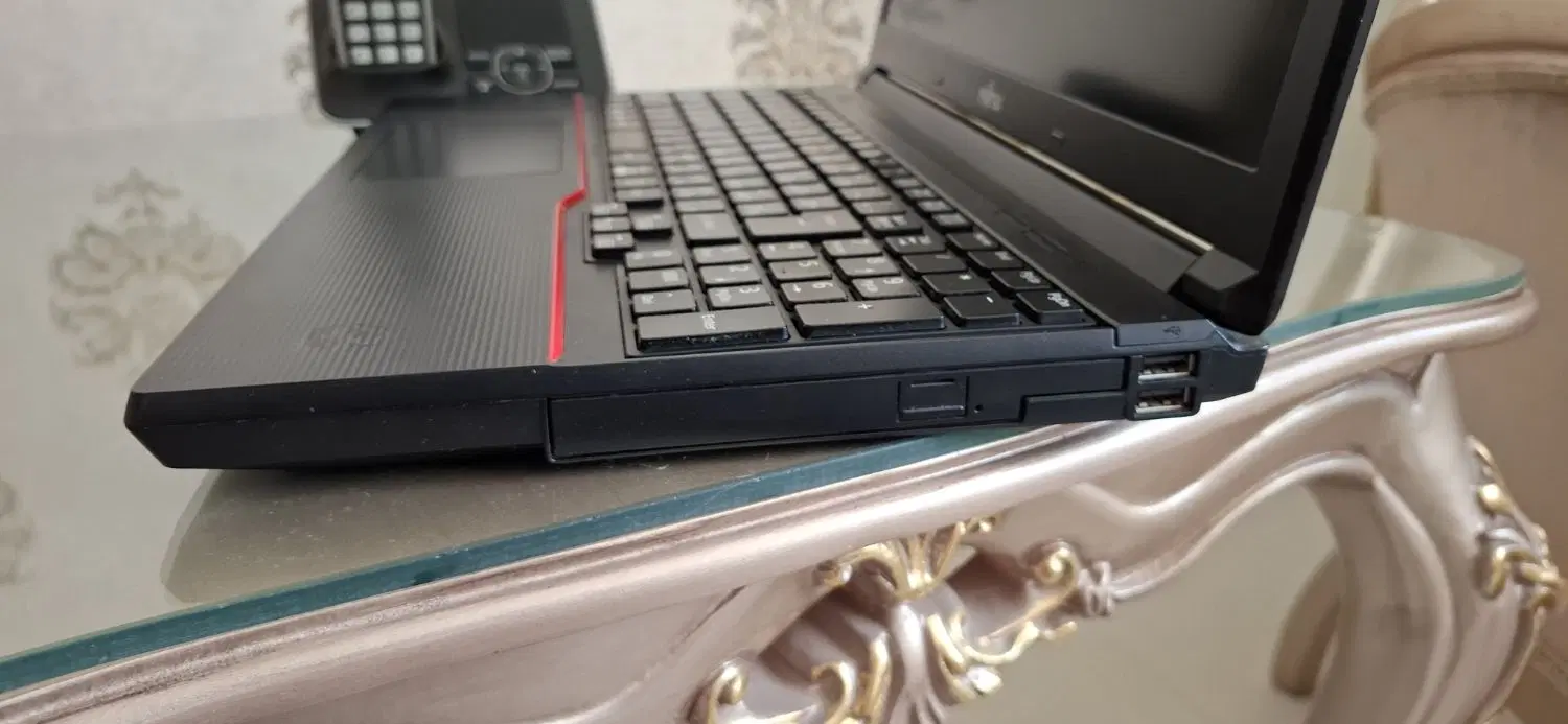 لب تاپ فوجیتسو Fujitsu ، ژاپن اصل|رایانه همراه|مشهد, چهارچشمه|دیوار