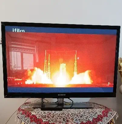 تلویزیون ۴۳|تلویزیون و پروژکتور|تربت‌حیدریه, میدان مرکزی|دیوار