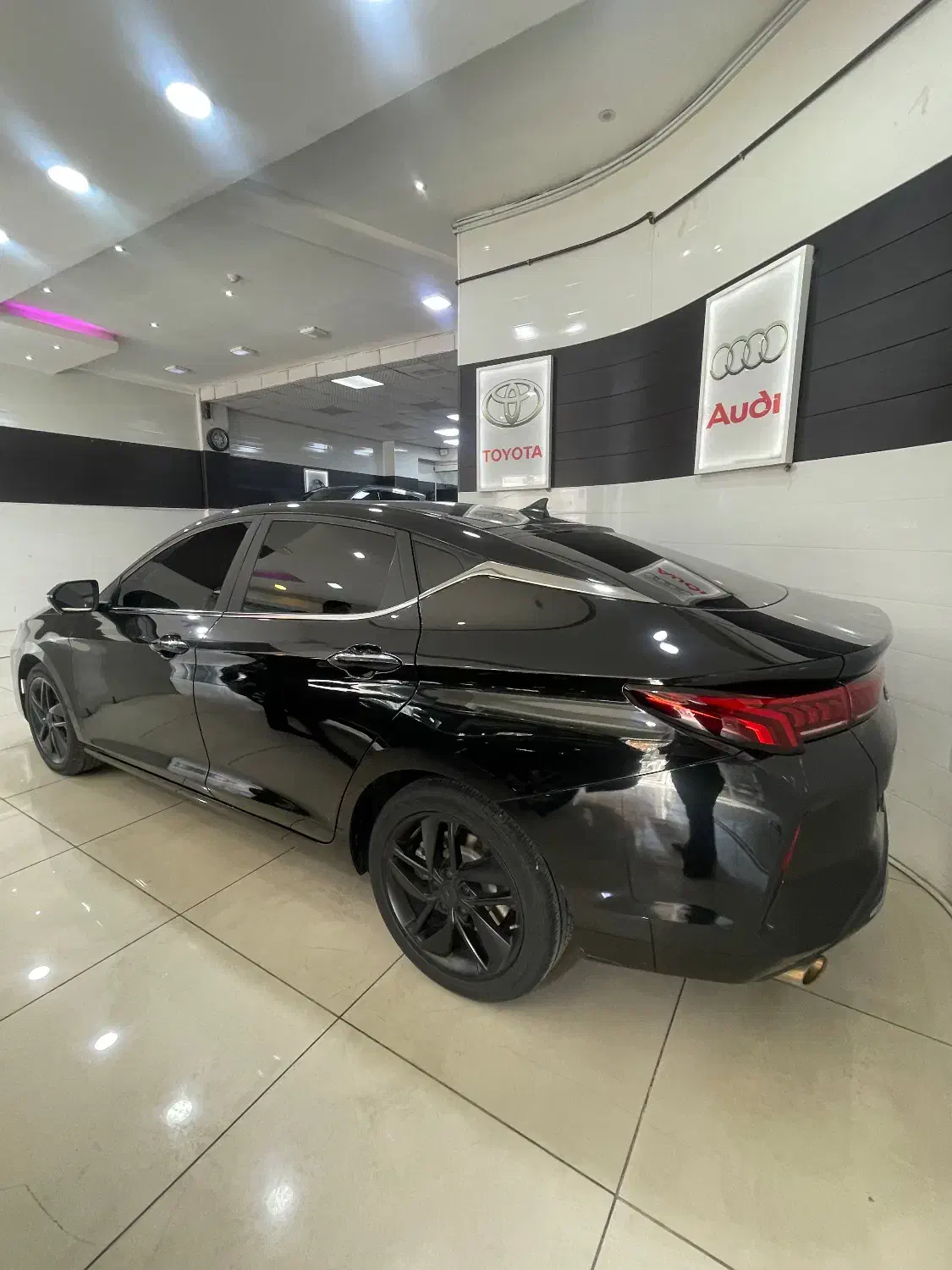 کی ام سی j7 مدل ۱۴۰۲ مشکی فابریک نقد و اقساط|خودرو سواری و وانت|شیراز, فرهنگ شهر|دیوار