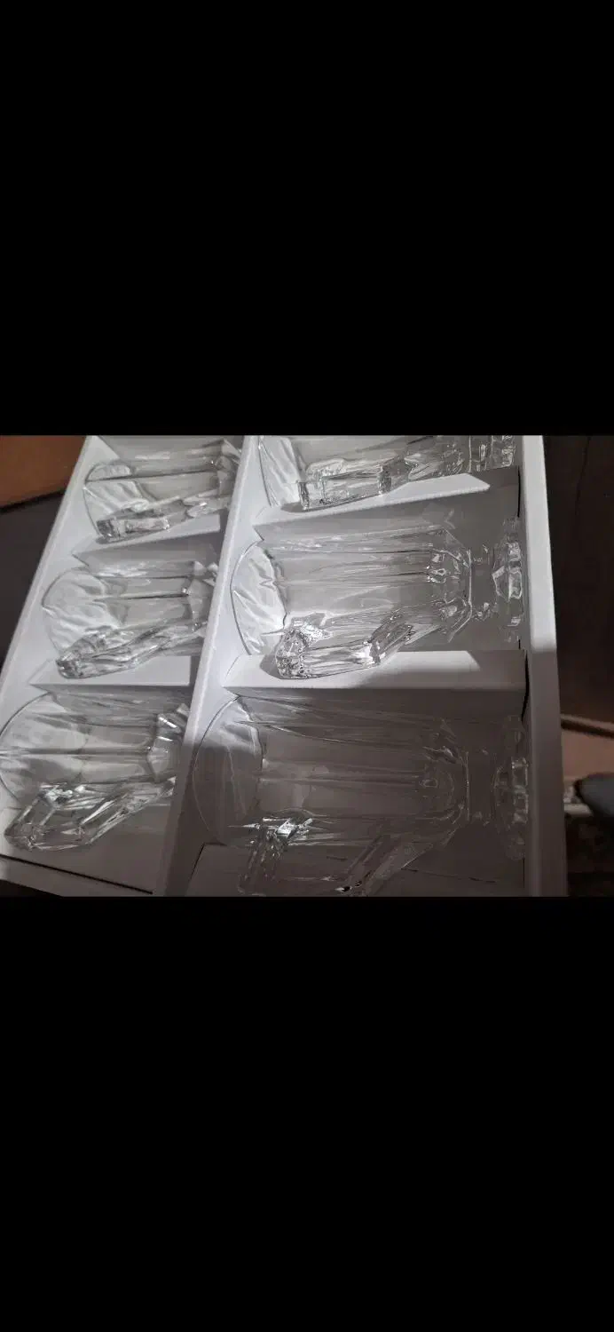 استکان نو|ظروف سرو و پذیرایی|پاکدشت, حصار امیر|دیوار