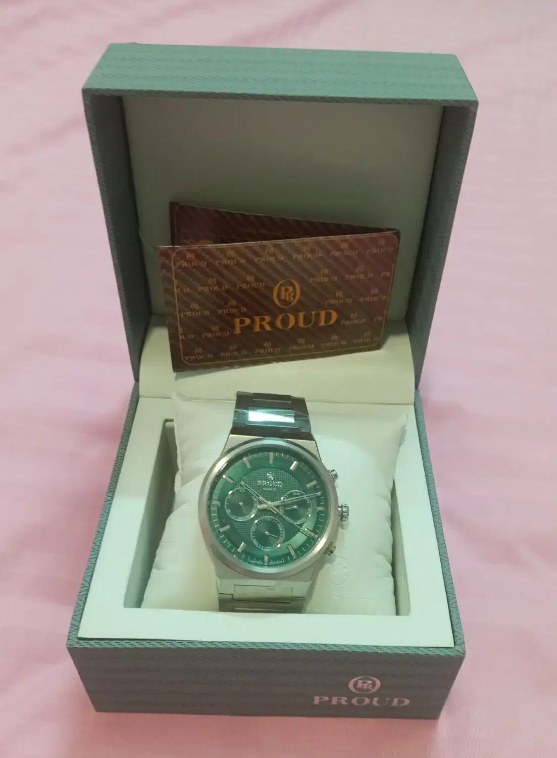 PROUD|ساعت|مشهد, اقبال|دیوار