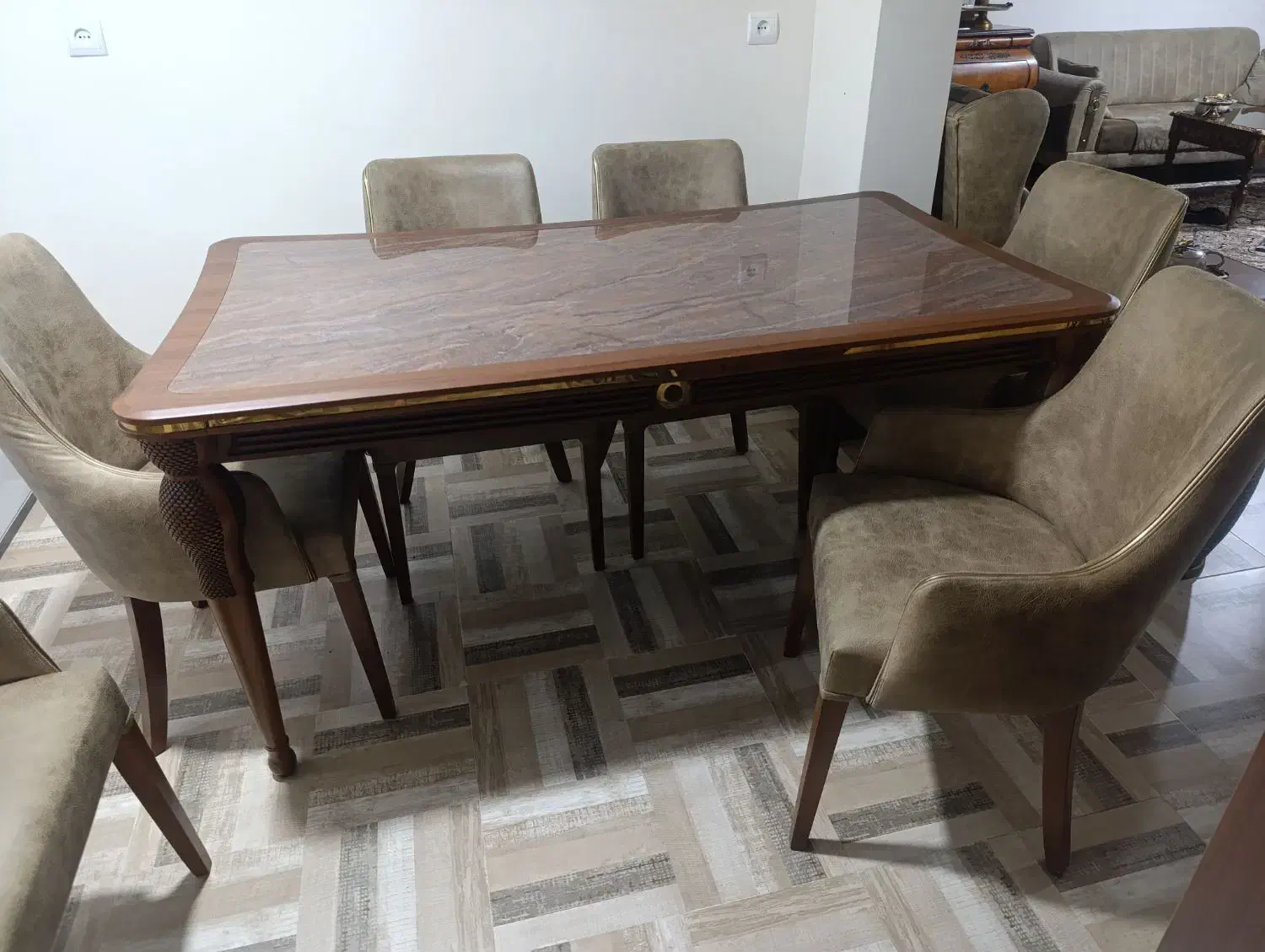 میز نهار خوری ۶نفره|میز و صندلی غذاخوری|ماکو, |دیوار