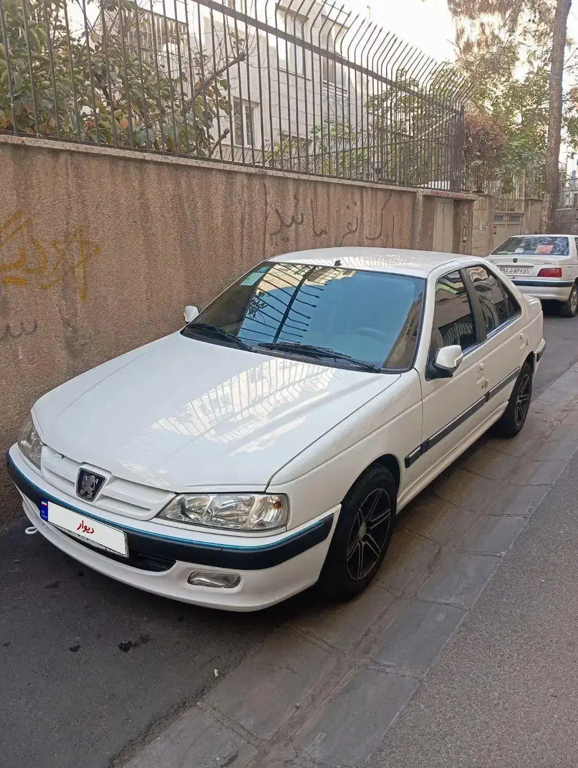 پژوپارس 401موتور جدید دریچه سیمی|خودرو سواری و وانت|ایلام, |دیوار