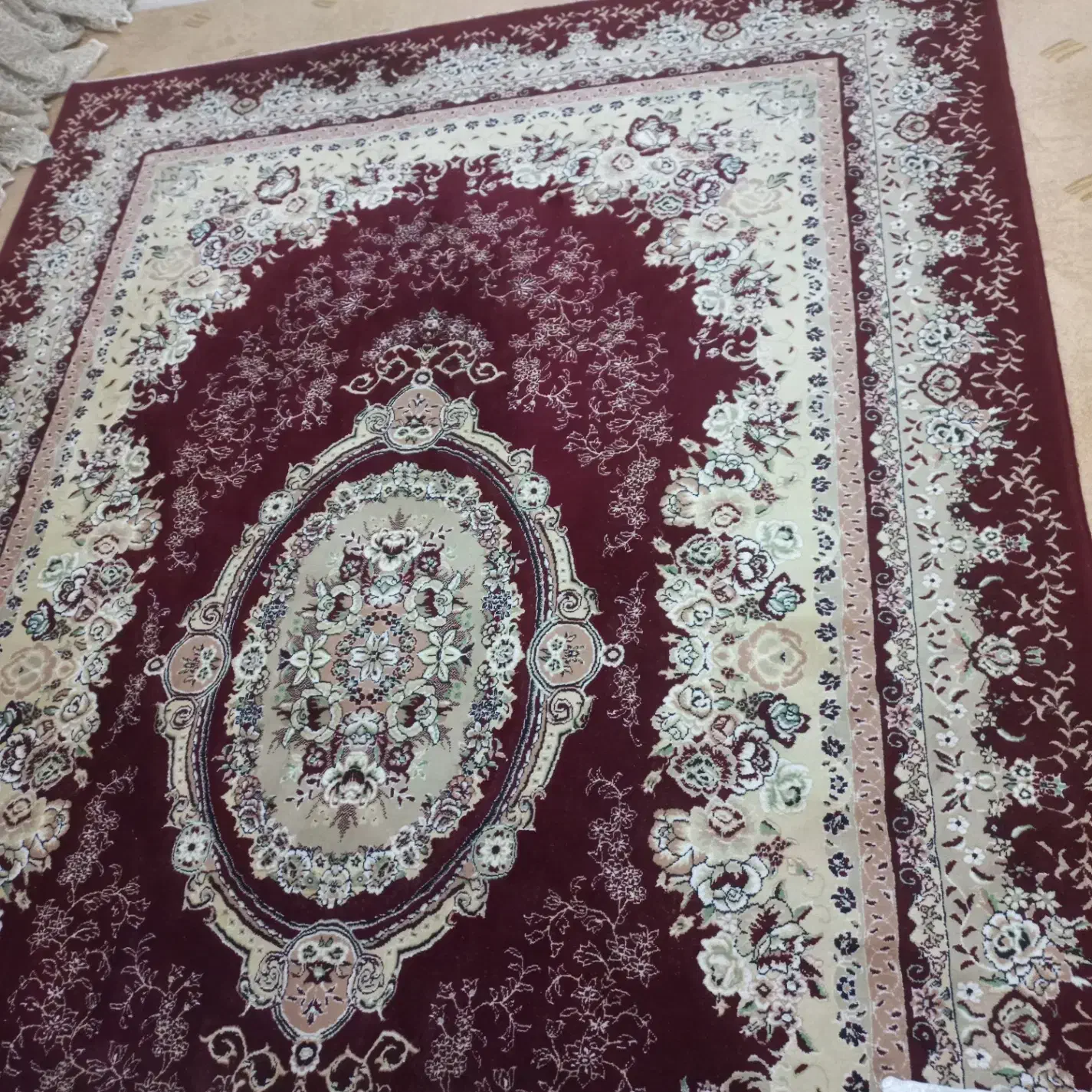 فرش|فرش|هشتگرد, شهرک راه آهن|دیوار