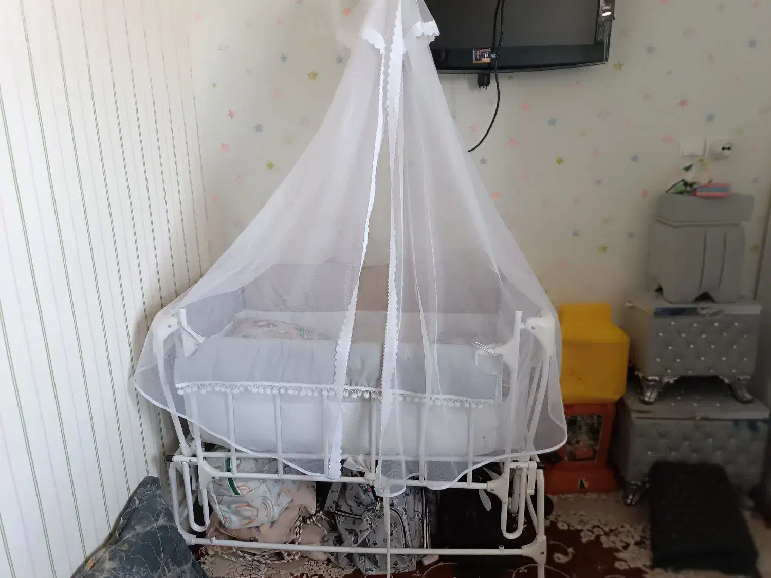 فروش گهواره|تخت و صندلی بچه|بیرجند, |دیوار