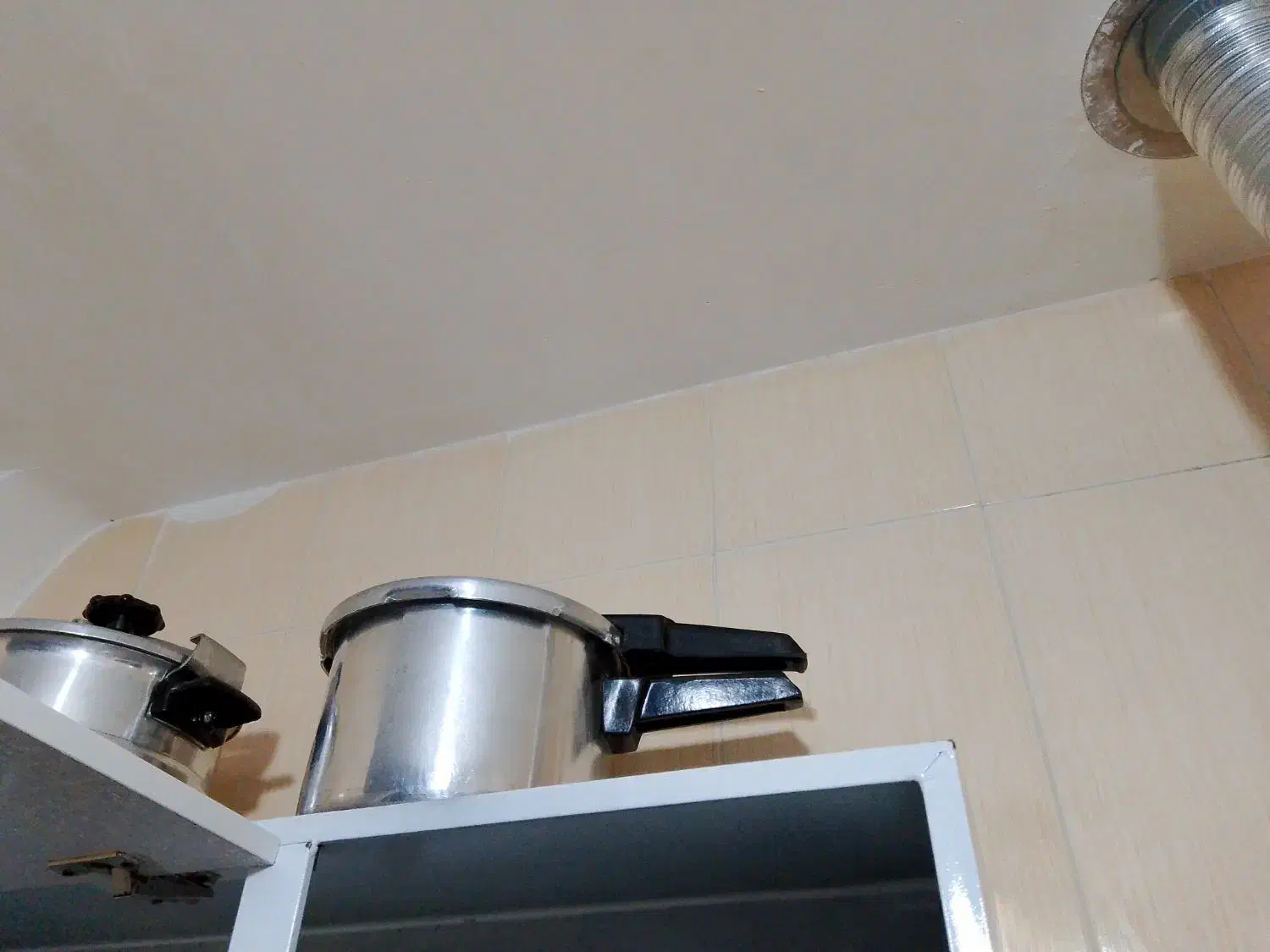 دوعددارام پزنوبفروش میرسه|ظروف پخت‌وپز|دوگنبدان, |دیوار