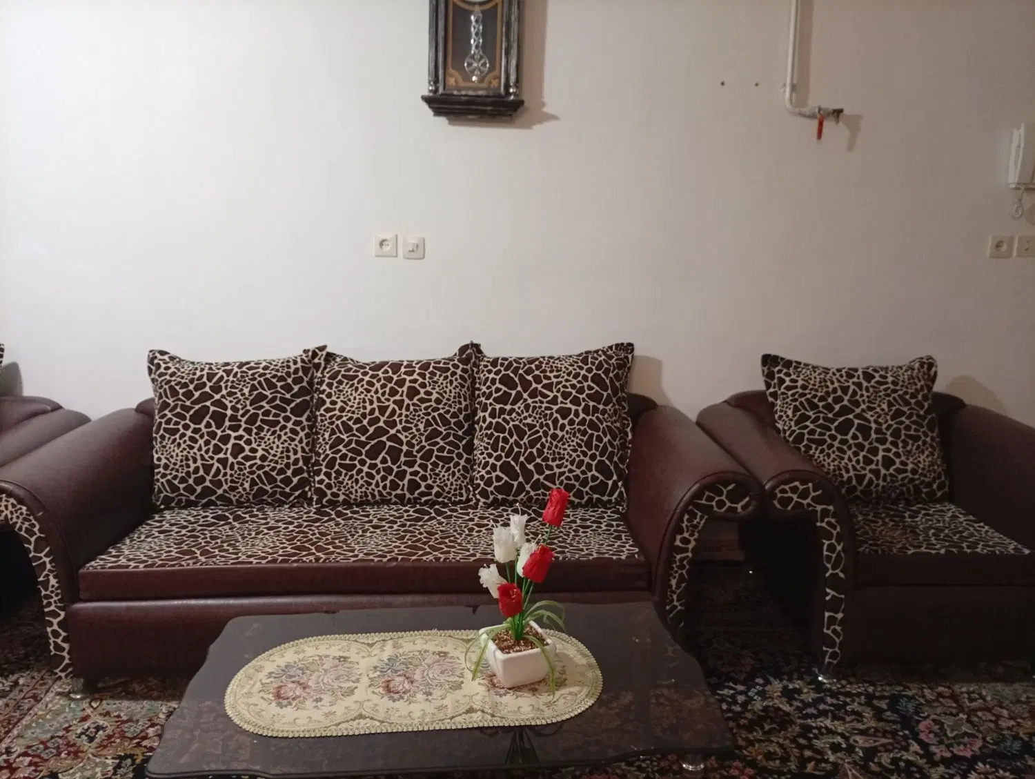 مبل چرم|مبلمان خانگی و میز عسلی|ملایر, |دیوار