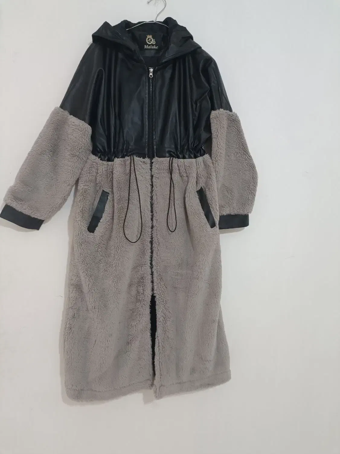 پالتو|لباس|کوهدشت, |دیوار