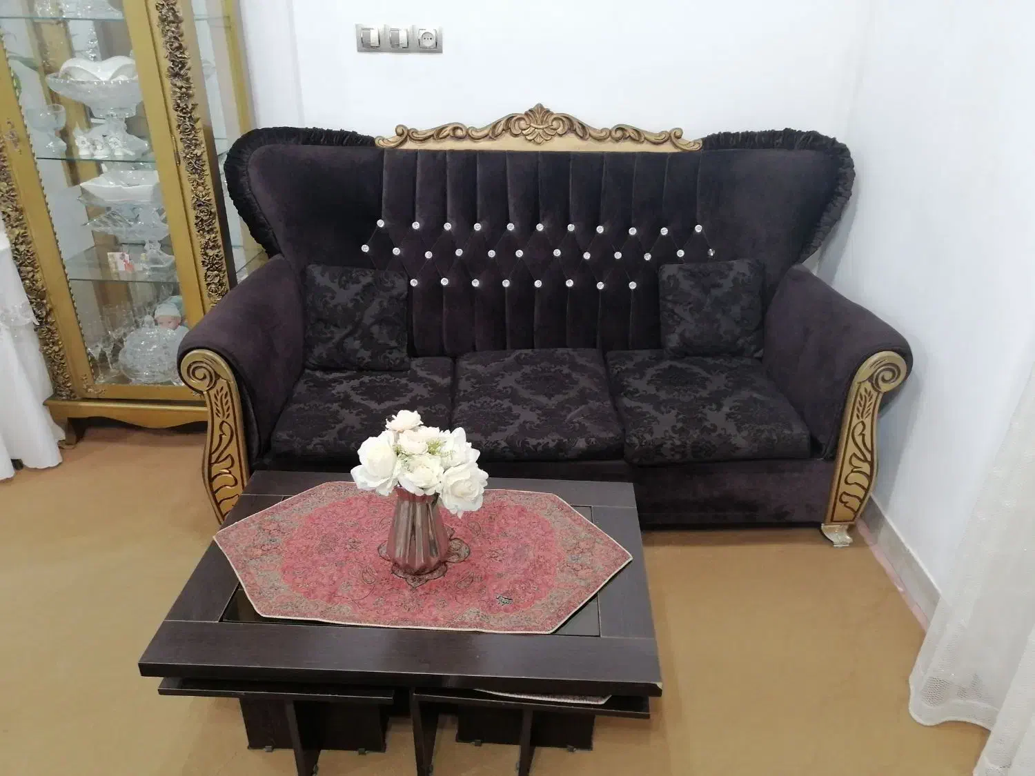 مبل ده نفره و عسلی ومیز تلوزیون|مبلمان خانگی و میز عسلی|خشکبیجار, |دیوار