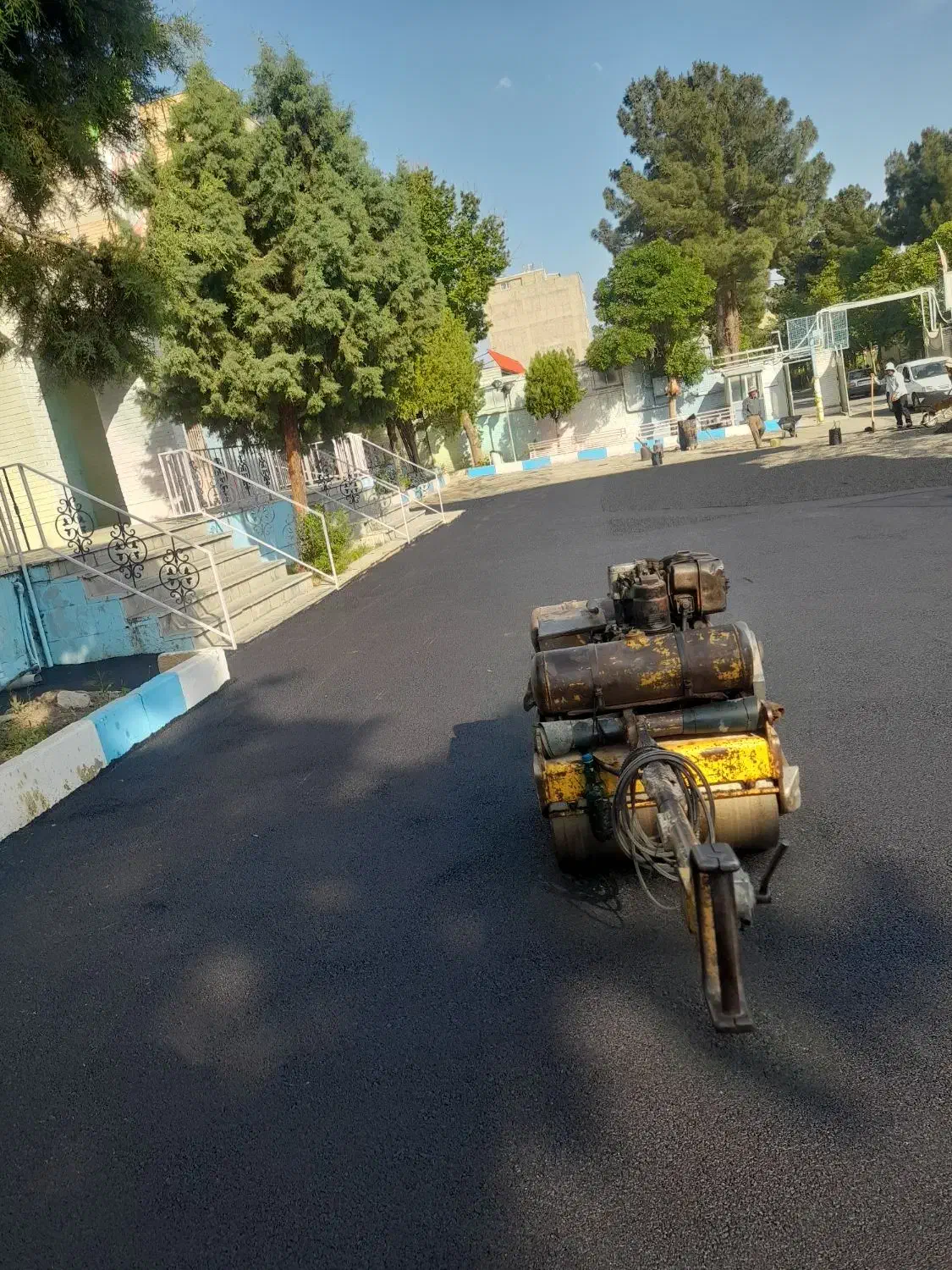 اجاره غلطک دستی وکاتر اسفالت بر|خدمات پیشه و مهارت|قزوین, |دیوار