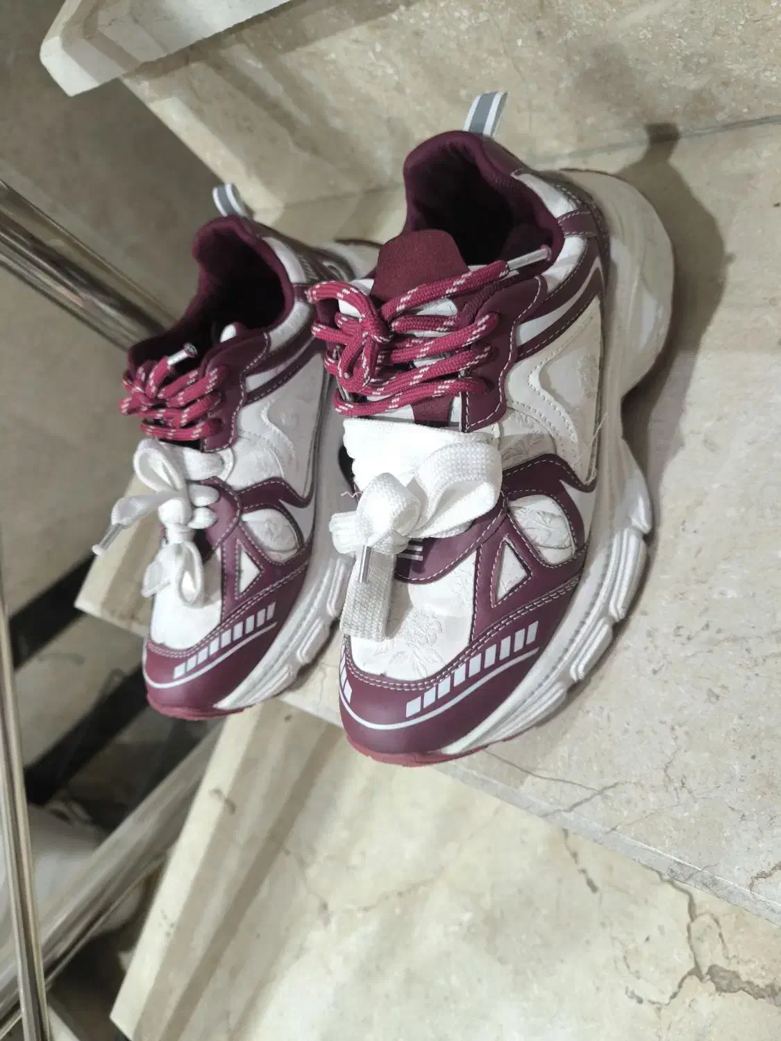 کفش گلدوزی دار|کیف، کفش، کمربند|تهران, علم و صنعت|دیوار