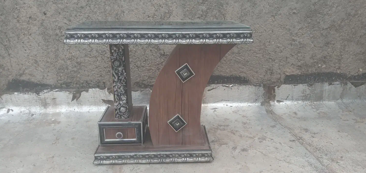 میزآینه شمعدان|بوفه، ویترین، کنسول|بیرجند, |دیوار