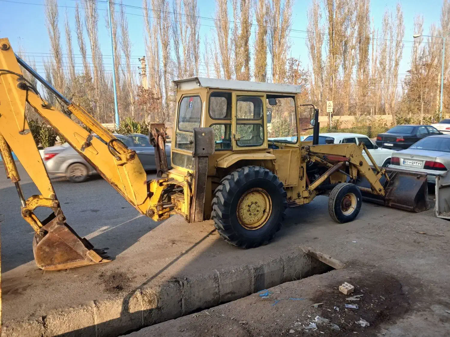 بیل بکهو|خودرو سنگین|فیرورق, |دیوار