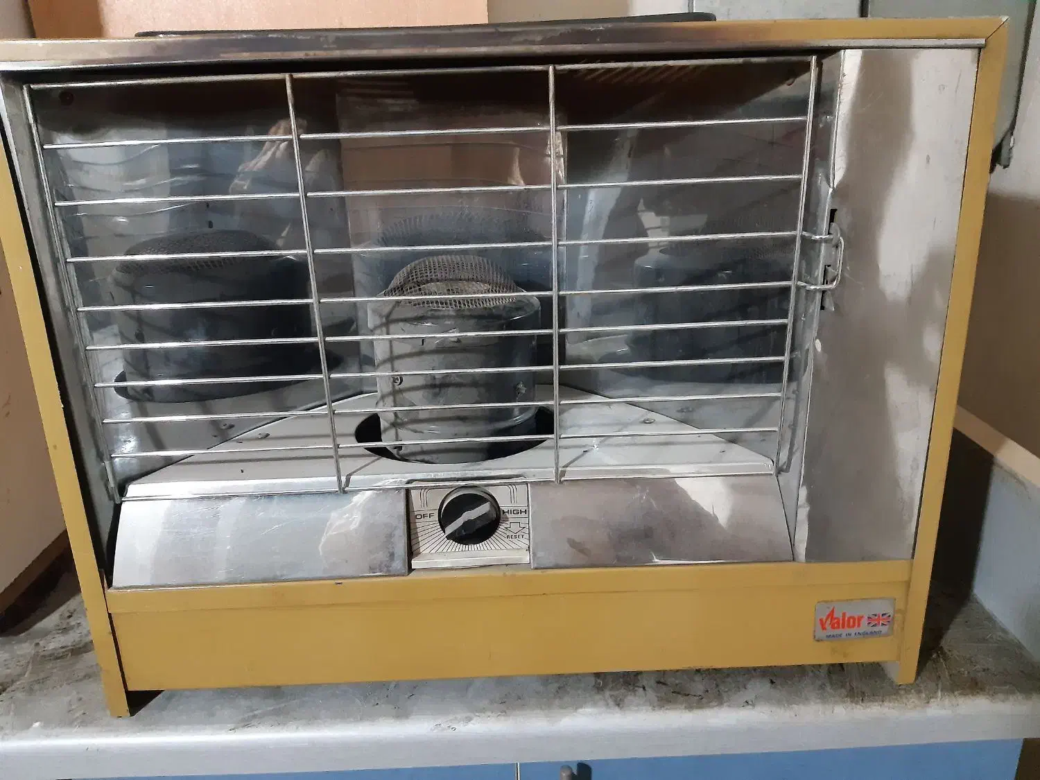 بخاری نفتی والور انگلیسی سالم سالم|بخاری، هیتر، شومینه|تهران, دریاچه شهدای خلیج فارس|دیوار