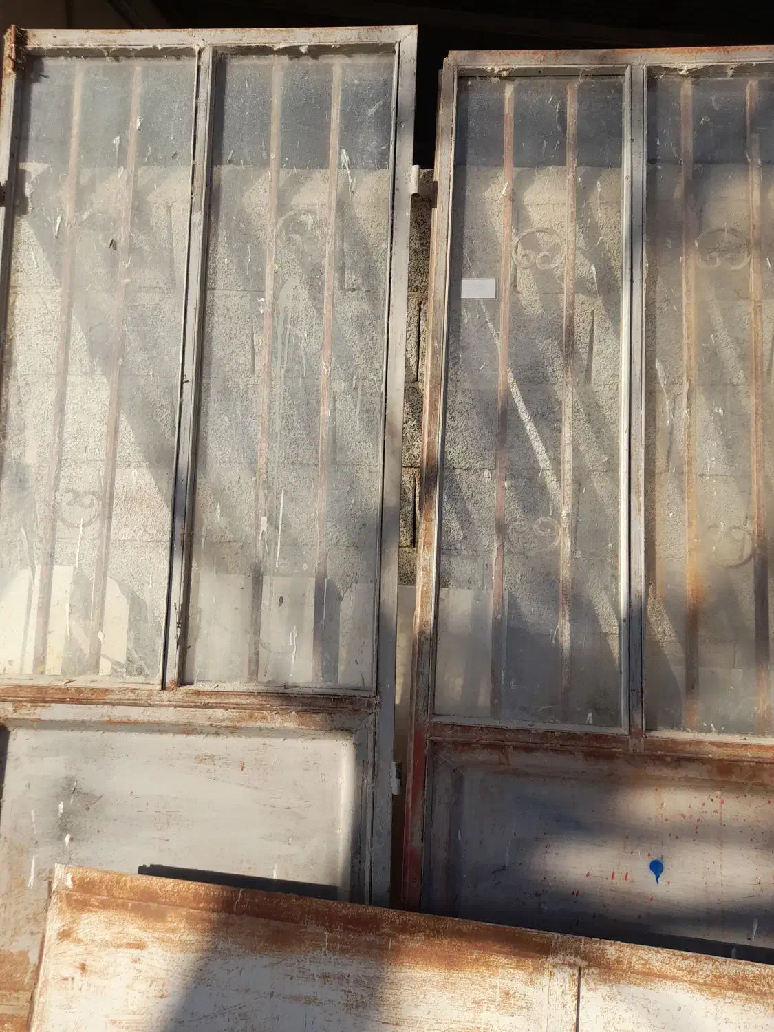 در اهنی مغازه قیمت توافقی|مصالح و تجهیزات ساختمان|انبارآلوم, |دیوار