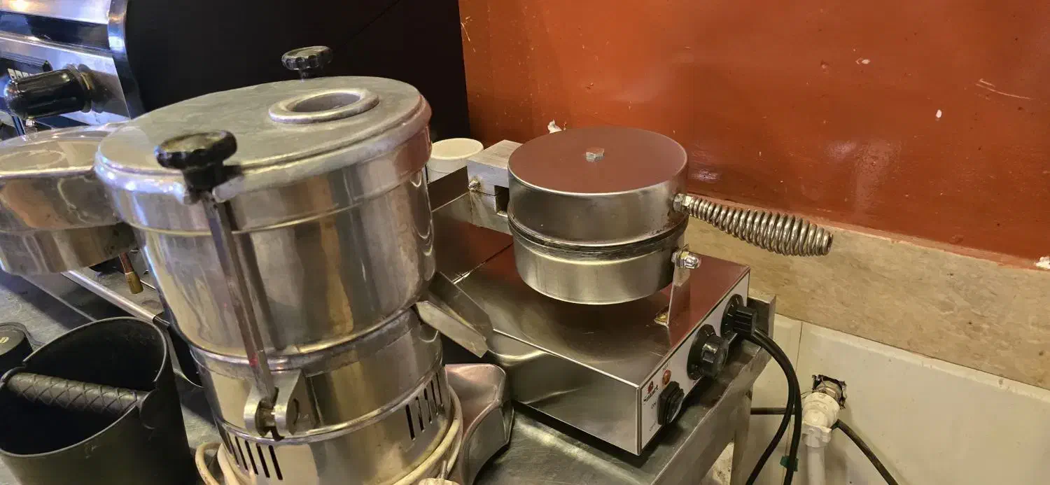 لوازم اصلی و ضروری کافه ای و کافه رستوران|کافی‌شاپ و رستوران|اشنویه, |دیوار