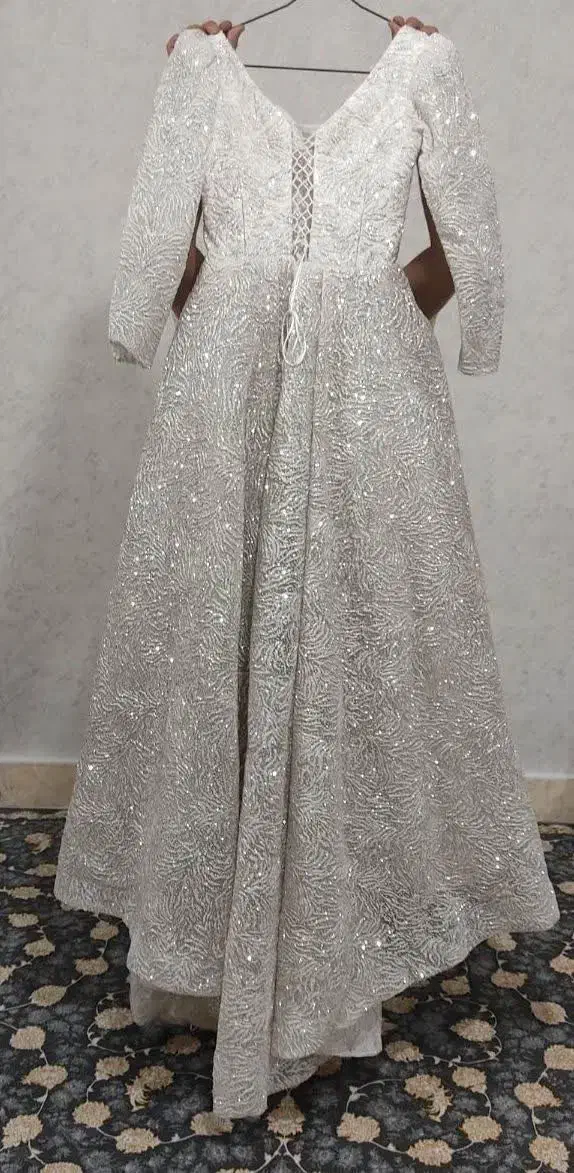 لباس عروس|لباس|قم, ولیعصر|دیوار