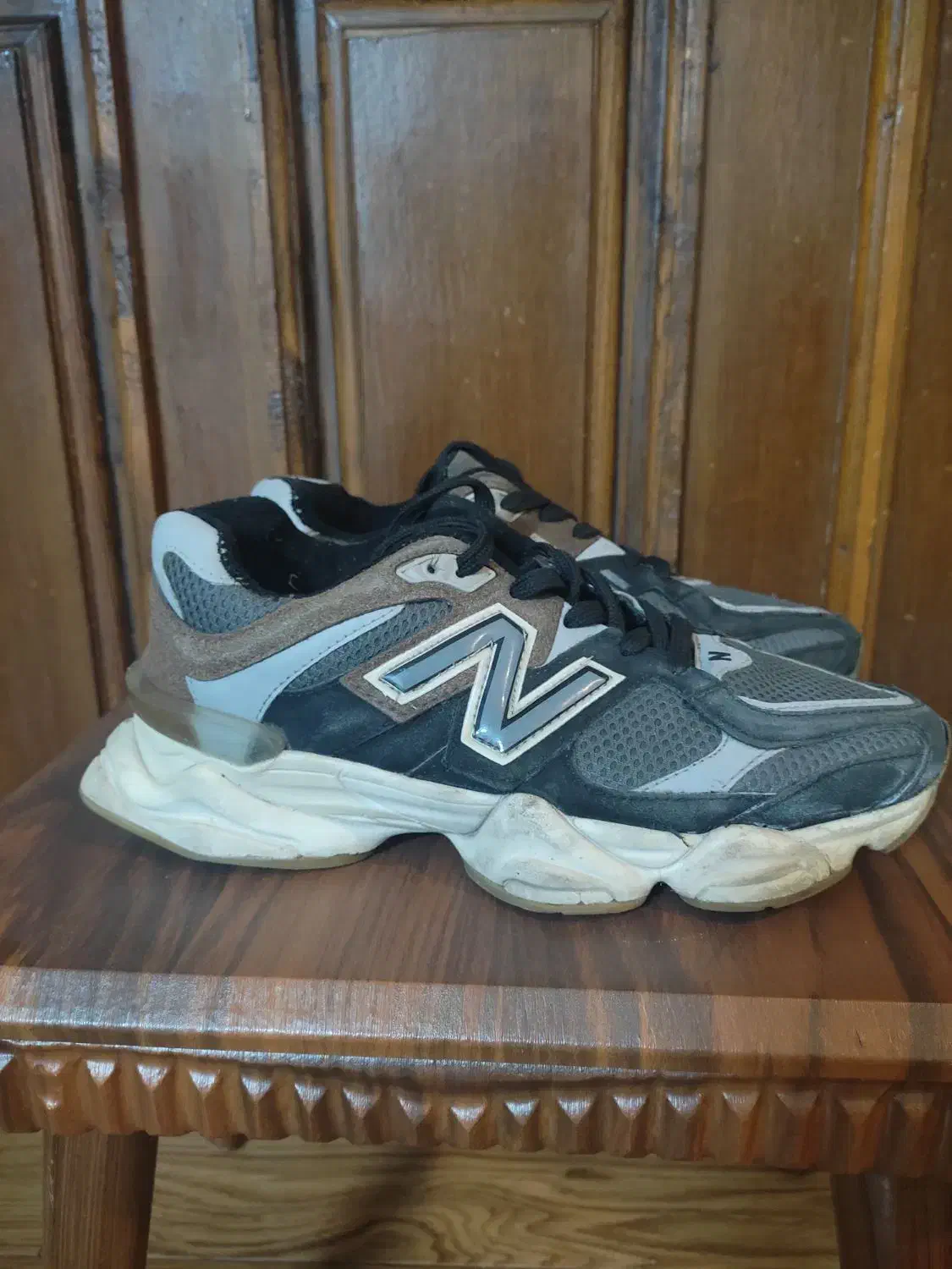 کتانی  شیک|کیف، کفش، کمربند|رشت, توشیبا|دیوار