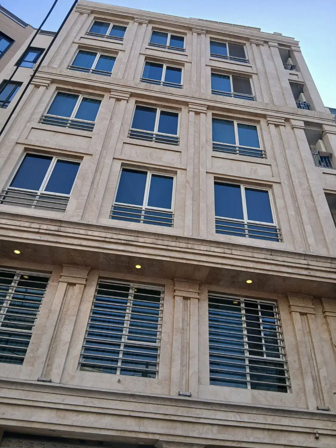 90 متر آپارتمان ۲ خوابه فردوس شرق