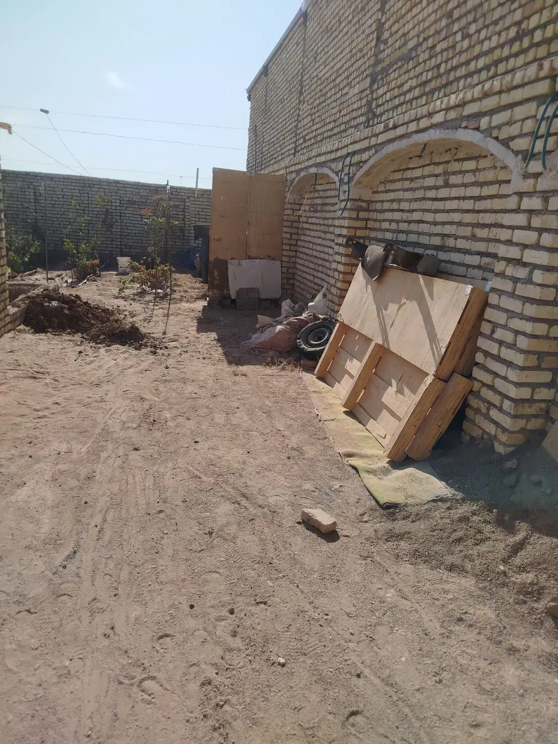 خونه باغ نیم ساخته پشت پارک زیتون..|فروش خانه و ویلا|آران و بیدگل, |دیوار