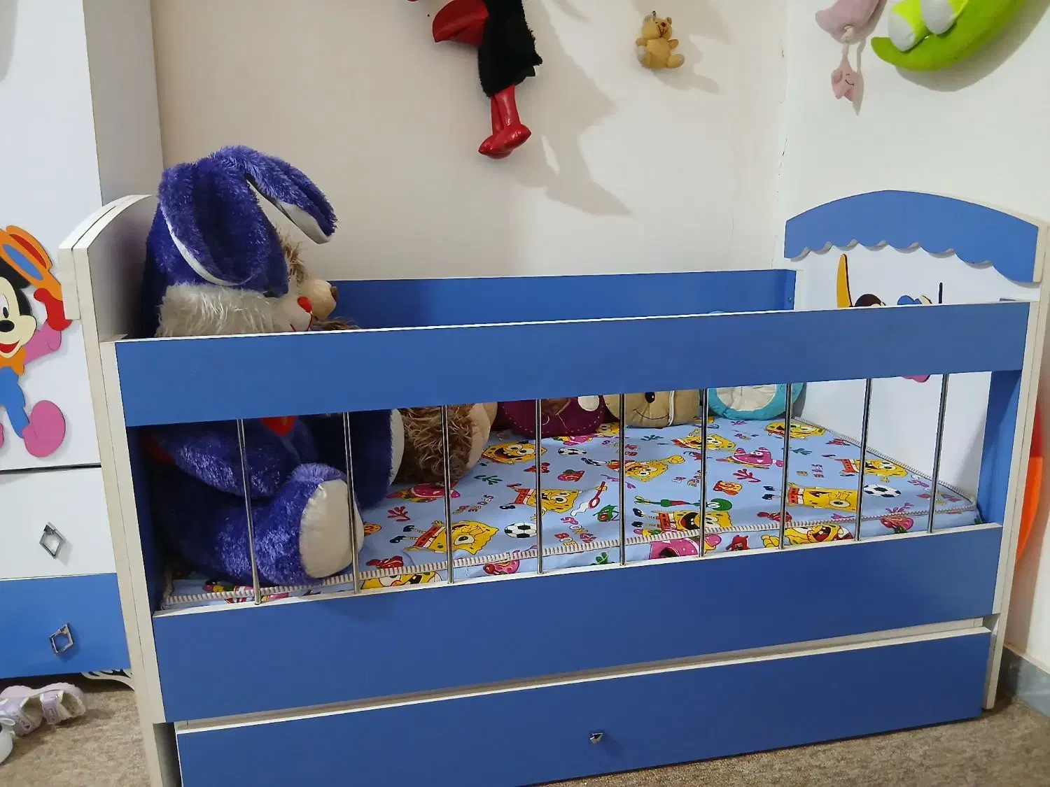 تخت وکمد کودک|تخت و صندلی بچه|مسجد سلیمان, |دیوار