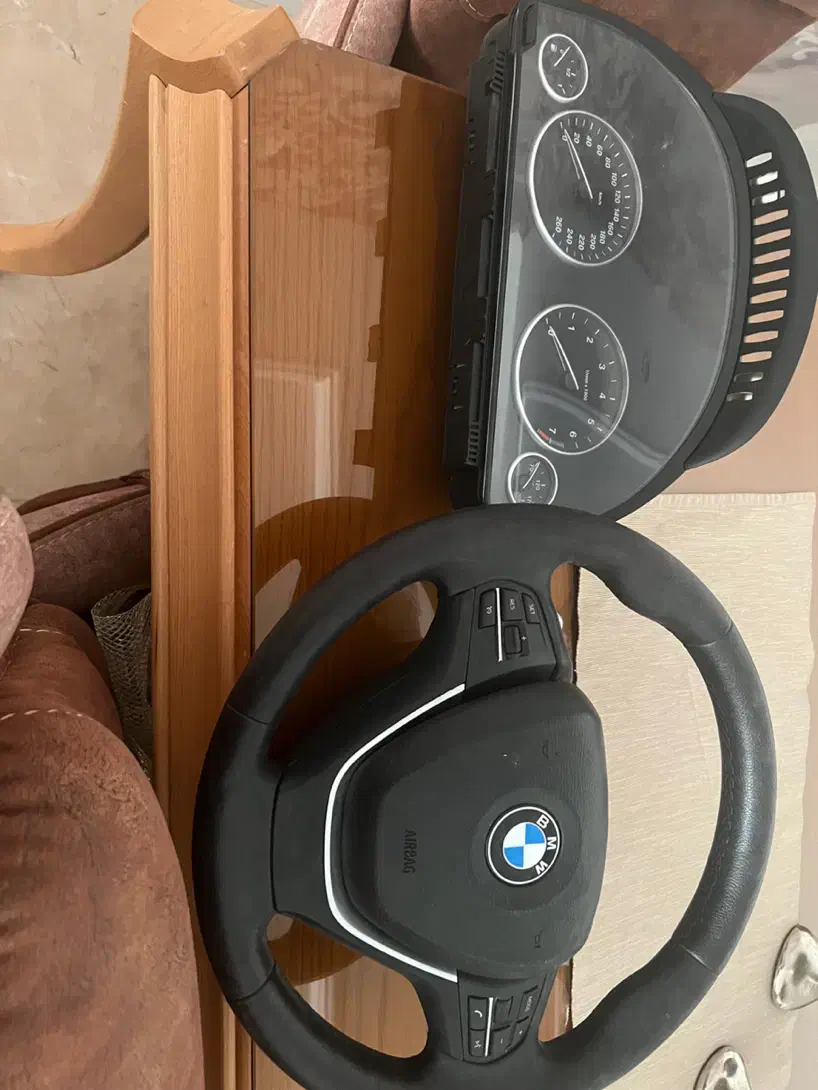 فرمان بی ام و امپر کیلومتر۲۰۱۵ x4|قطعات یدکی و لوازم جانبی|تهران, مرزداران|دیوار